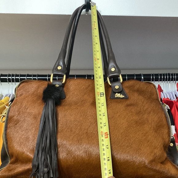 Cowhide handbag - Picture 6 of 7